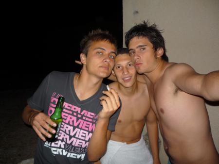 kev1 ch�ri et rom1